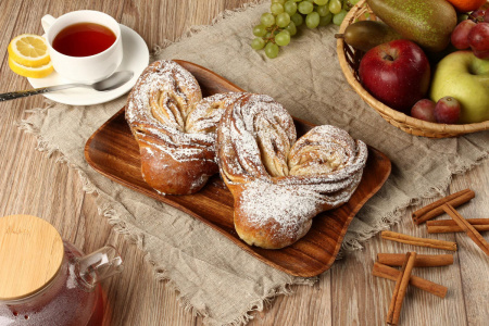 Плюшка с корицей